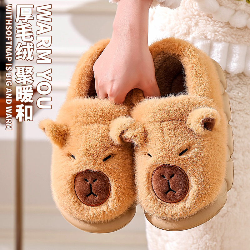 Zapatillas de algodón Capiballa otoño invierno de mujeres 2025 nuevo invierno interior calentamiento lindo zapatos de algodón de peluche para hombres