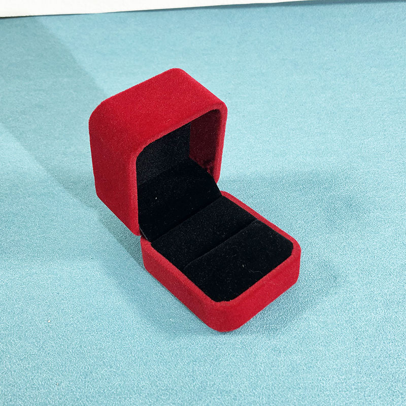 Maroon ring, box
