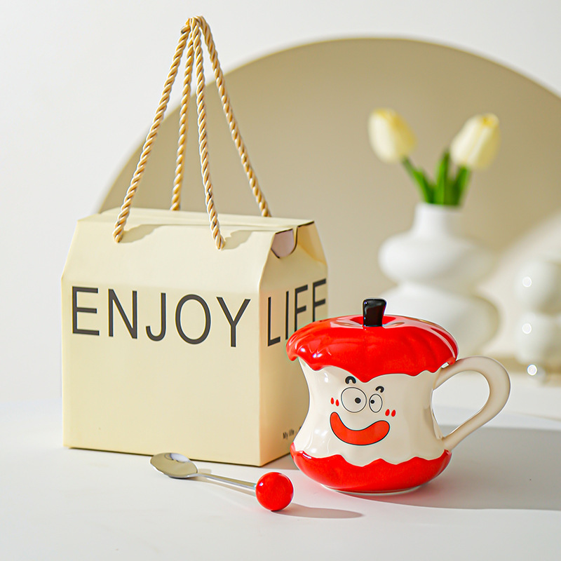 Creativo y extraño, taza de agua con cuchara de tapa, regalo de mano, taza de cerámica, taza de pareja de frutas en línea.