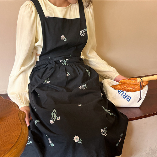 Summer thin embroidered apron, antifouling and water-proof household high-face women's linen workclothes, dirt-resistant factory wholesale