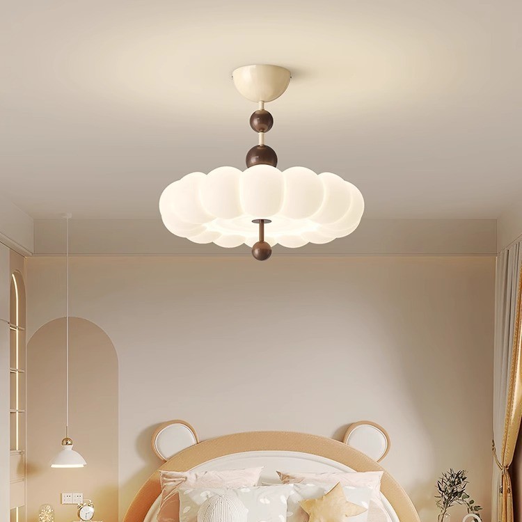 Luz de techo de protección ocular de espectro completo de nubes, lámpara de dormitorio principal medieval francesa, sala de estar de estilo crema, sala de estudio, lámpara de habitación para niños