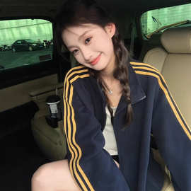 潮牌美式高街三条杠卫衣女春秋2026新款秋冬加绒厚韩系外套棒球服