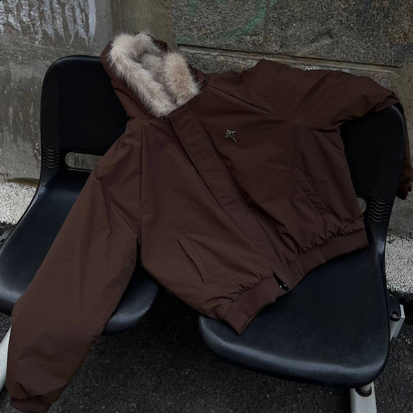 Men's Clothing Winter New Product Real Shot High Quality Fur Collar Short Style Hooded Cotton Jacket_voghion.com