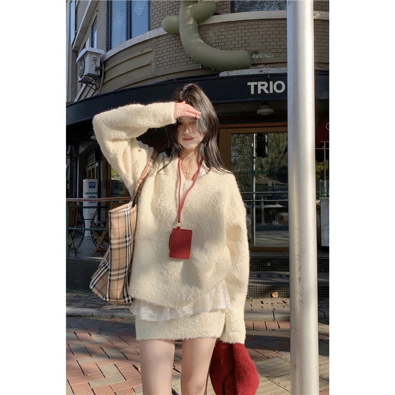 温柔风杏色套装女秋季2024新款毛绒V领上衣包臀短裙蕾丝衫三件套