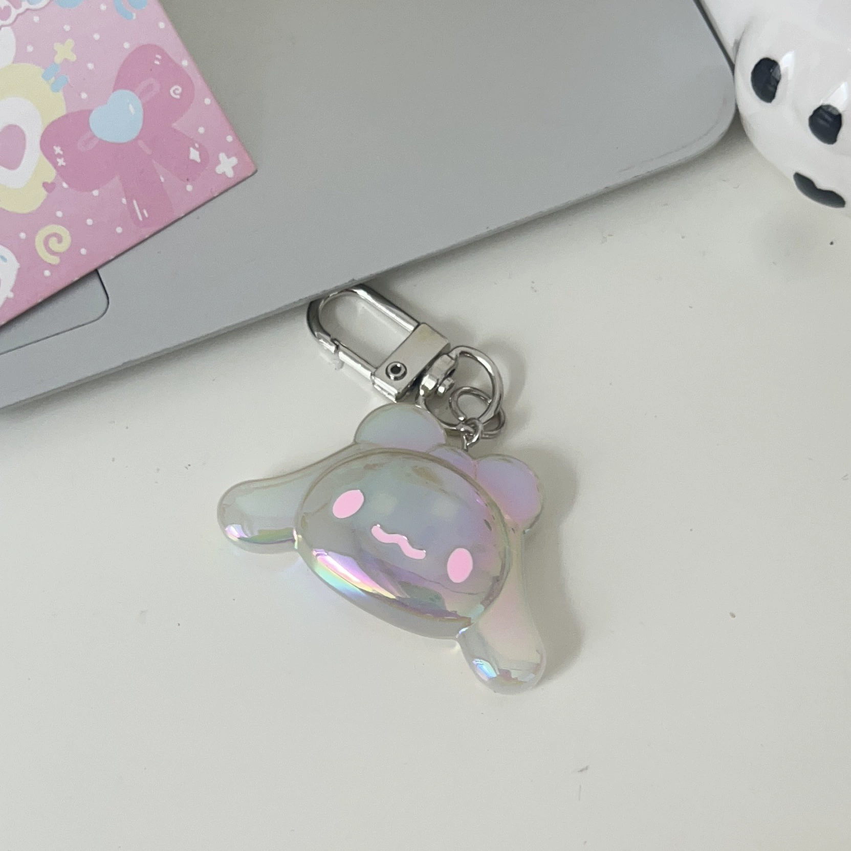 Брелок (Sanrio) мультяшный светящийся кулон, 6 × 4 × 1 см, подарок на день рождения
