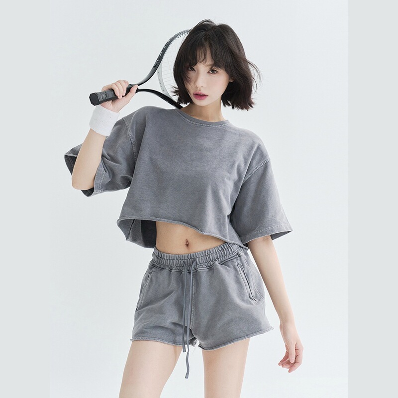 万有引力博物馆 水洗做旧休闲运动套装女：短款宽松短袖T恤+短裤|undefined