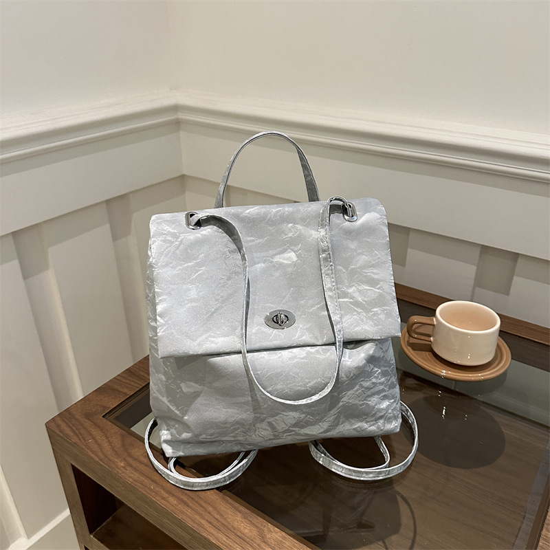 Mochila de moda coreana para mujeres 2024 verano nuevo estilo simple ocio de gran capacidad versátil mochila corta