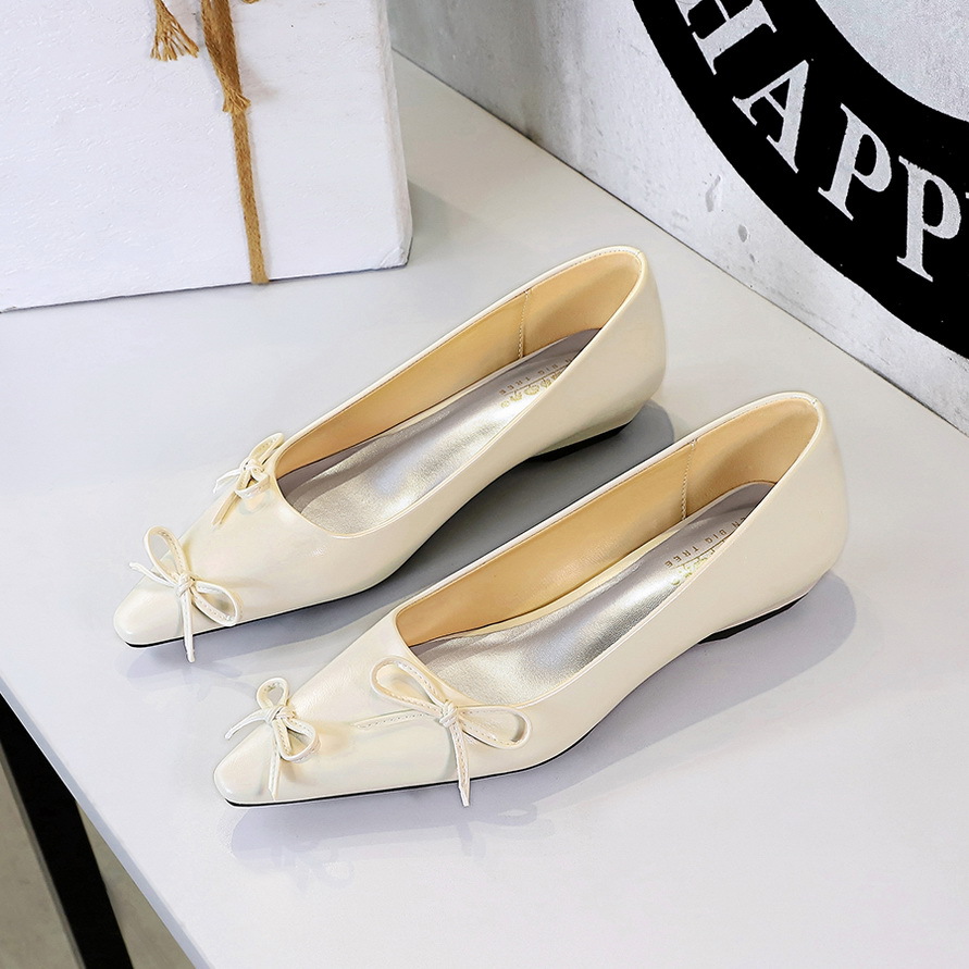 Elegant Women's Pointed Wedge Heel Pumps With Bowknot Detail_voghion.com
