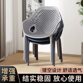 实木床;餐桌;餐椅