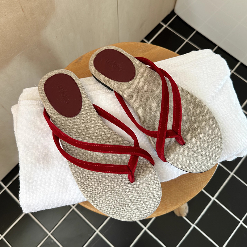 in stock-flat flip-flops women's summer wear new niche design leisure beach holiday clip toe slippers