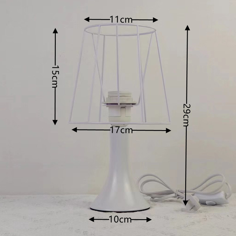 Xianfan transfronteriza ebay múltiple lámpara de mesa opcional accesorios base de hierro de plástico con interruptor de botón de alambre marco de hierro estilo europeo