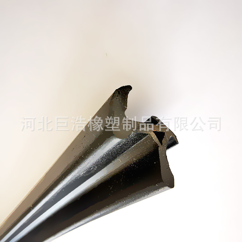 供应玻璃卡槽密封条 防撞钢带密封条 平板橡塑密封条 三页橡胶条