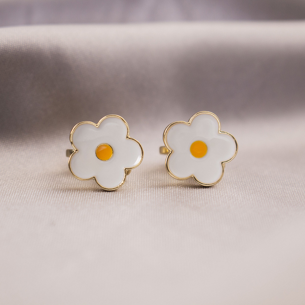 Pinzas para las orejas de flores vidriadas de estilo pastoral, sin agujeros para las orejas, sin dolor, temperamento fresco y diario, pinzas para las orejas triangulares, pendientes simples de nicho