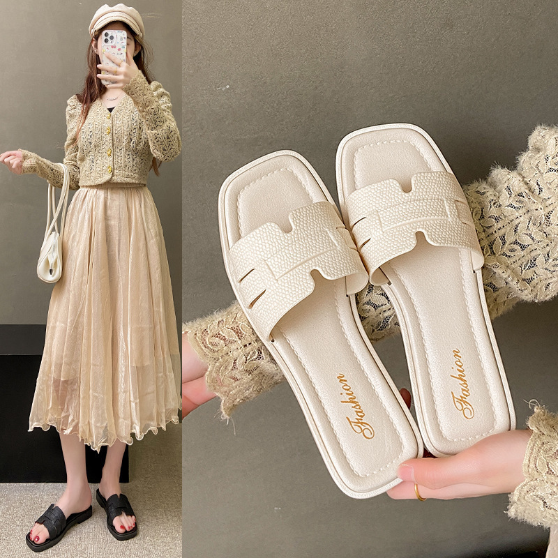 Casual universal beach non-slip slippers flat