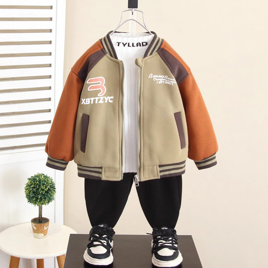 6525 Ropa de béisbol coreana para niños Ropa de invierno más terciopelo engrosado 2025 nuevos abrigos de otoño e invierno para niños Guapo bebé