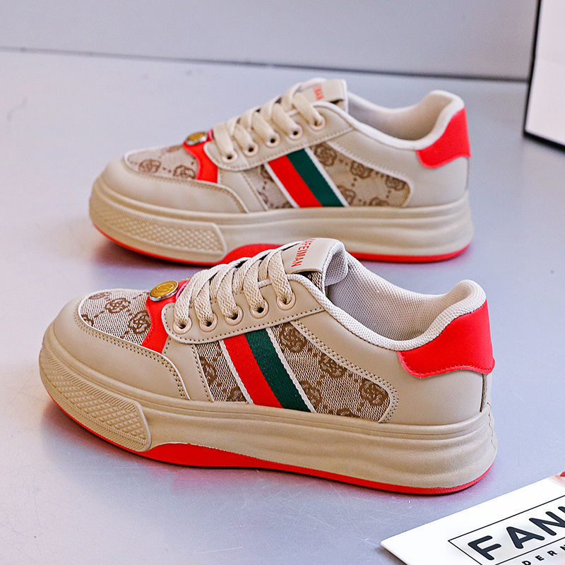 Nuevos zapatos de verano para mujer, zapatos de pato mandarín, zapatillas de malla, zapatillas de deporte de moda para mujer, zapatos casuales transpirables, fábrica al por mayor