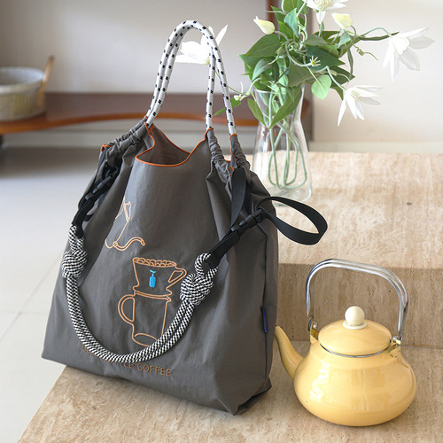New ball chain style embroidered tea cup eco-friendly shopping bag for women, large capacity single shoulder crossbody commuting bag