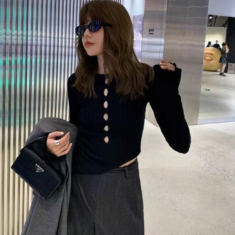 韩系chic别致破洞镂空长袖针织衫女早春季设计感气质独特修身上衣|undefined