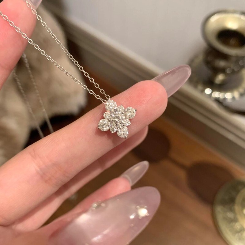 千金感满钻轻奢四叶花项链女清冷感韩系轻奢百搭锁骨链新款批发|undefined