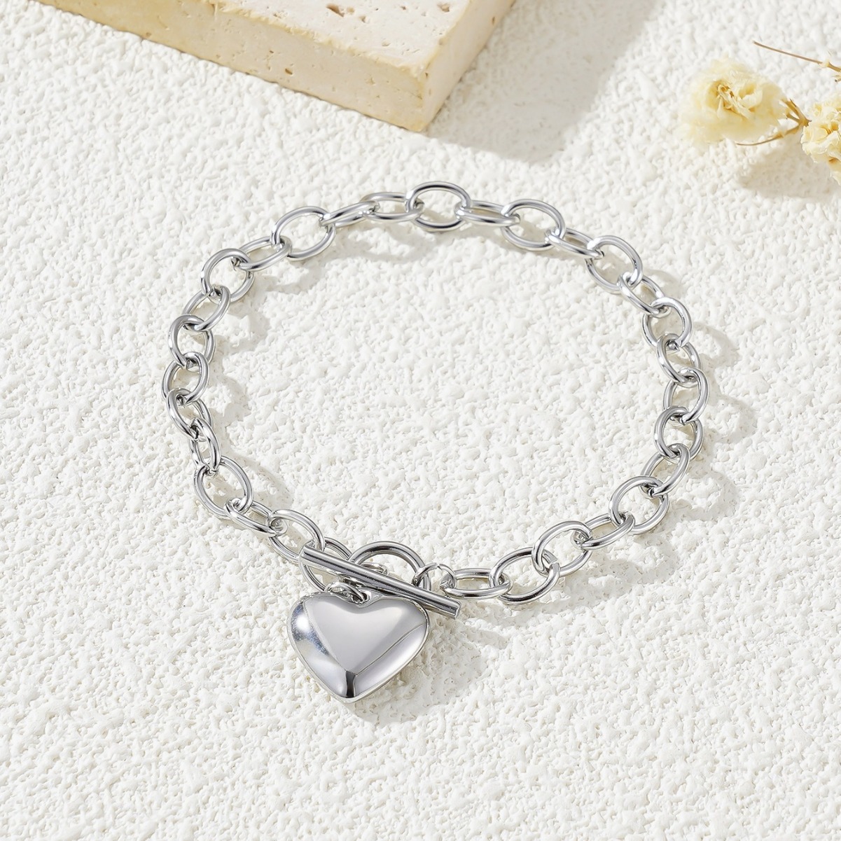 Nuevo estilo transfronterizo europeo y americano, colgante de amor liso simple y versátil, pulsera de acero de titanio, conjunto de collar de hebilla OT, mujer