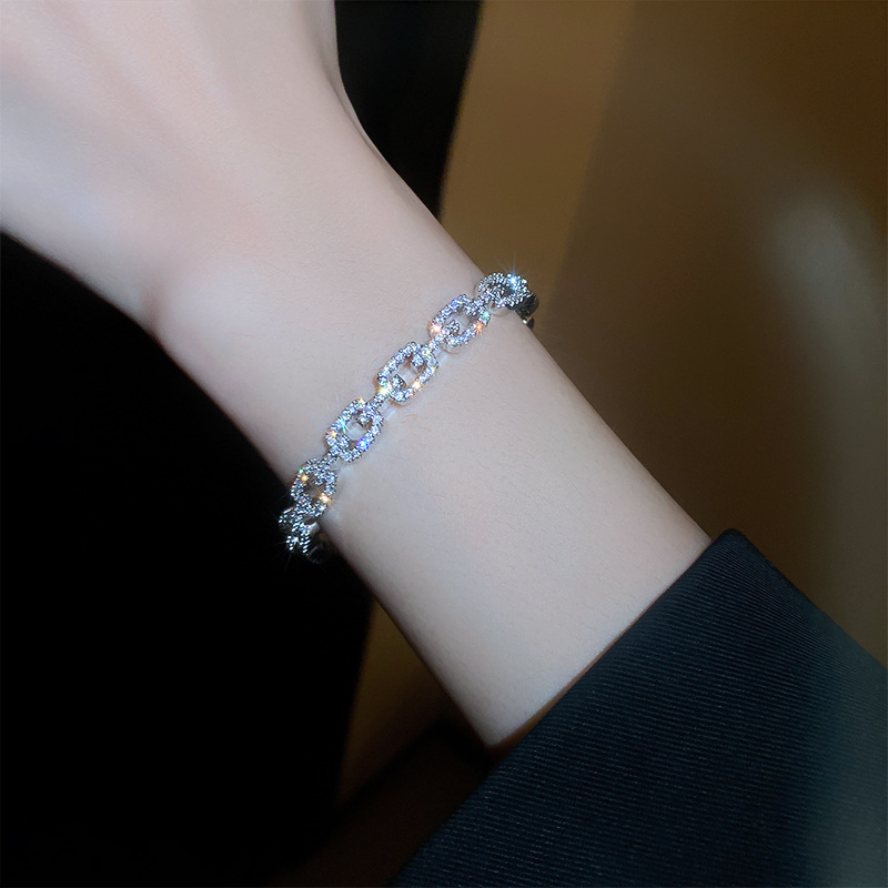 Mode Couleur Unie Le Cuivre Zircon Bracelet En Masse display picture 4