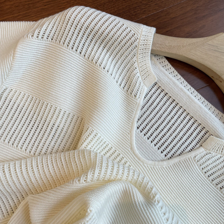 Simple yet Sophisticated! ! Xinjiang Long-Staple Cotton ~ Hollow Striped U-Neck Short-Sleeved Knitwear for Women