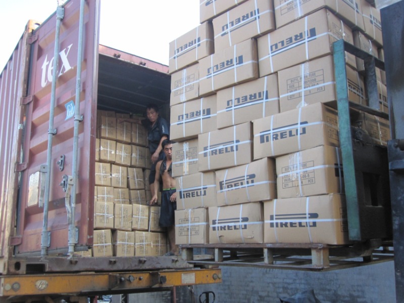 Factory direct sales R thickened butyl inner tube for cars, trucks, vans, and construction vehicles, Chaoyang tire with steel wire outer tire
