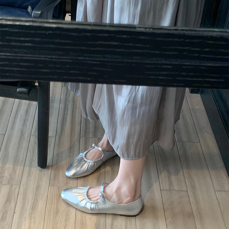 Versión de cuero de vaca ~ cuero genuino pliegue plateado zapatos de una sola capa plana para mujeres 2025 nuevo estilo de primavera francesa zapatos de mujer Marie-Zhen