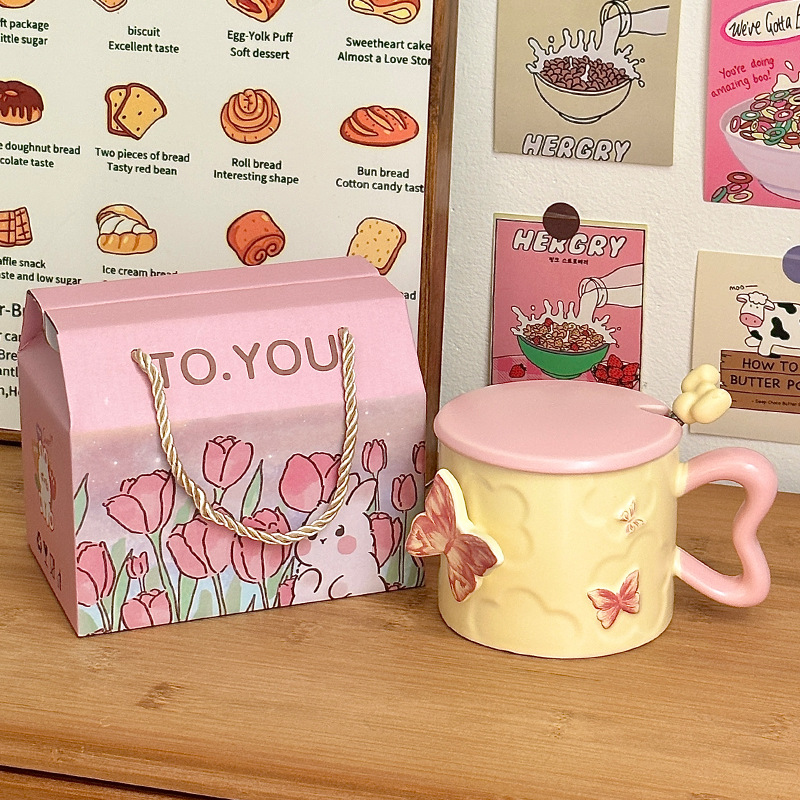 Taza niña Taza de mariposa de alto valor Taza de cerámica con tapa Cuchara Regalo de cumpleaños Taza para beber Hogar