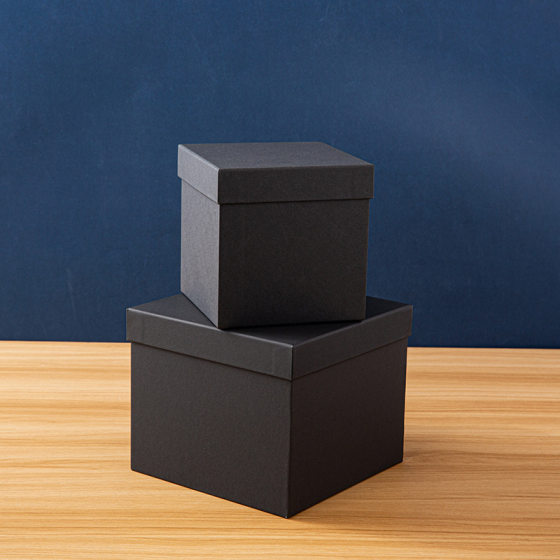 Black square heaven and earth cover large packaging box manufacturers spot wholesale eternity flower jewelry gift gift box