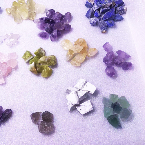 Wholesale natural crystal raw stone gravel, amethyst rose quartz punched DIY pendant, men's and women's crystal jewelry