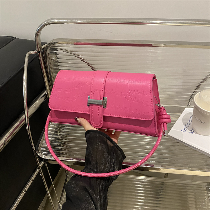 Francia lujosa y simple 2024 nuevo diseño retro de color sólido moda moda bolso de hombro debajo de la axila