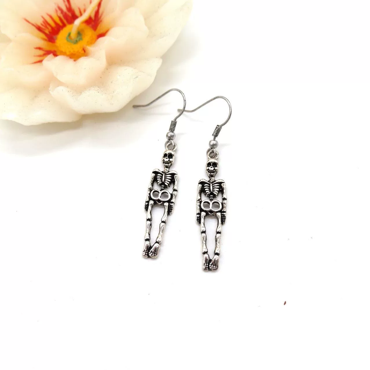 YGM фабрика прямые Персонализированные Творческие европейские и американские аксессуары на Хэллоуин ретро сплав череп изысканные серьги