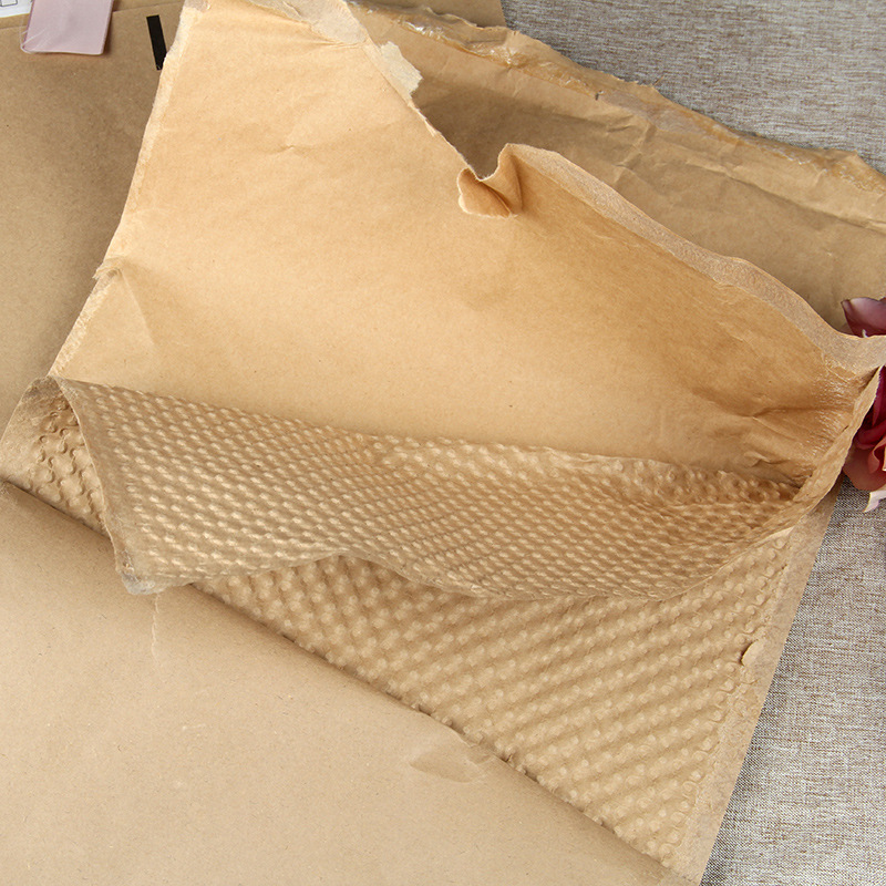 Bolsa de papel kraft, ropa express, bolsa ziplock a prueba de golpes, bolsa de sobre al por mayor, bolsa de embalaje y entrega de ropa, bolsa de papel en relieve