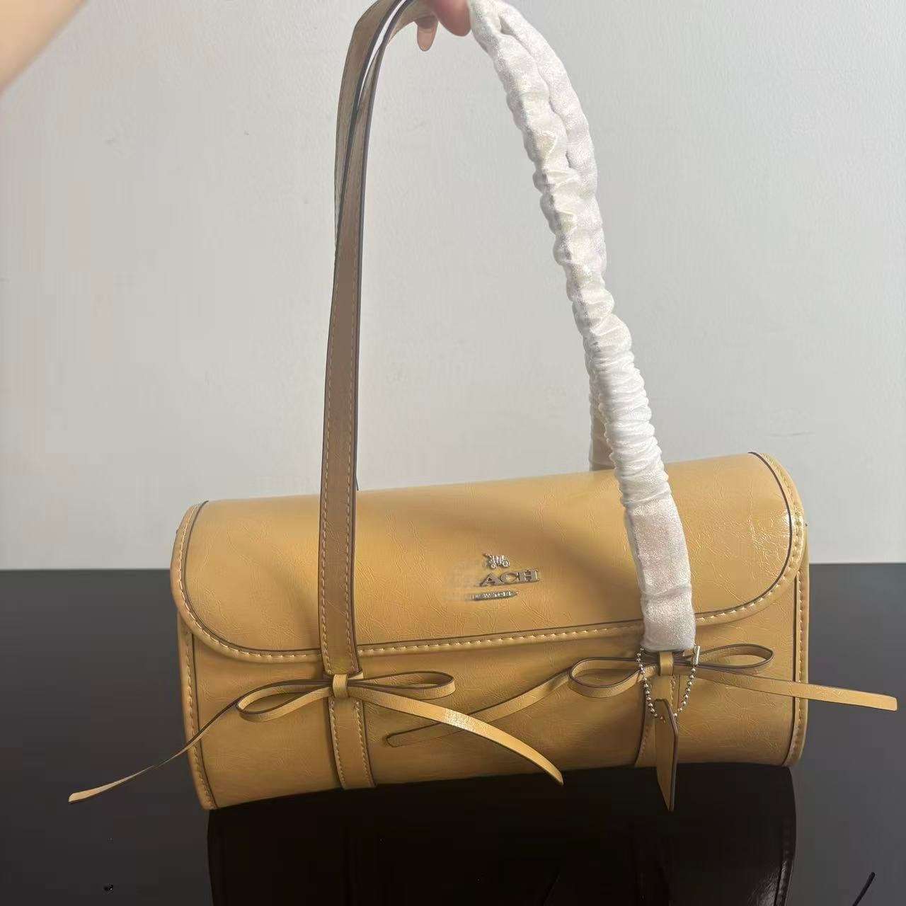 2026 New C-Brand Bridget Minimalist Commuter Baguette Bag Handheld Shoulder Underarm Bag Large Capacity Tote Bag For Women - Thumbnail 2