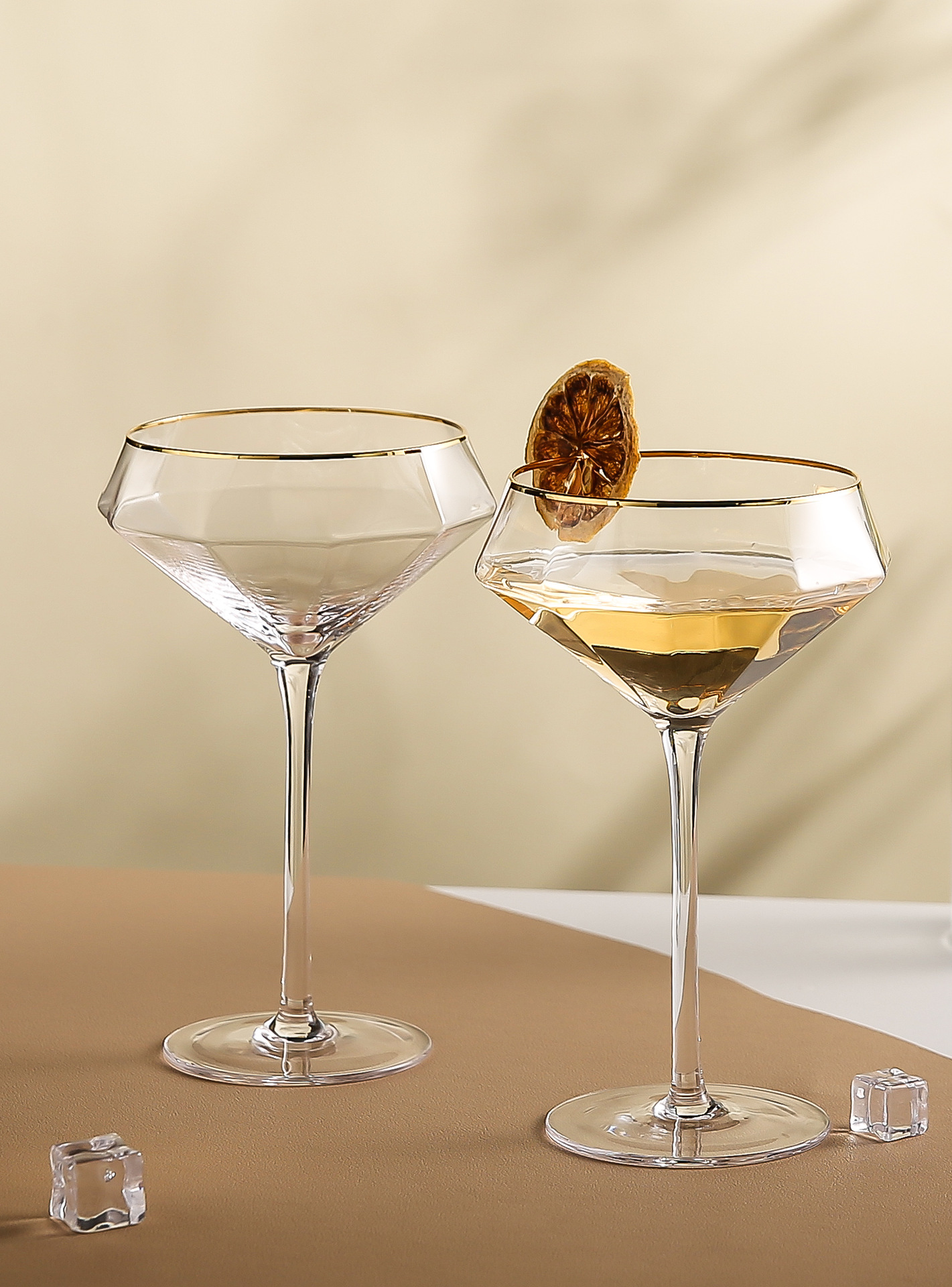定制现代轻奢风钻石型金边红酒葡萄酒香槟杯创意高脚玻璃鸡尾酒杯-阿里巴巴