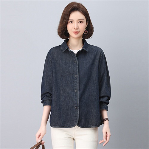 Denim Shirt Jacket for Women, Short Style for Spring and Autumn, New Model for Middle-Aged Moms, Loose Casual Elegant Turn-Down Collar Top