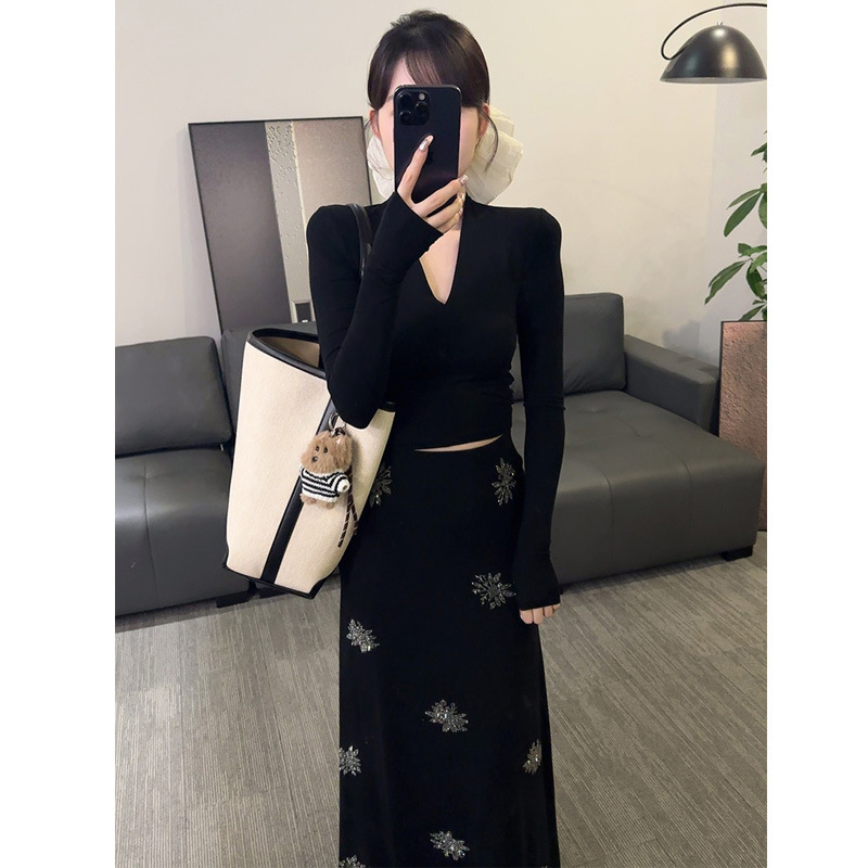 早秋女法式纯欲风套装修身气质上衣烫钻半身裙2025超火穿搭一整套|undefined