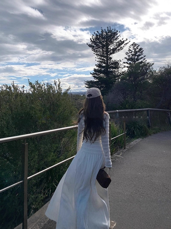 私享时刻 条纹针织上衣长半裙休闲两件套装女2025秋新款 一件代发|undefined