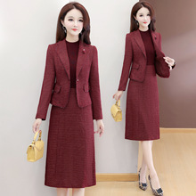 秋冬新妈妈小西服套装裙2025高端中年气质优雅礼服二件套连衣裙