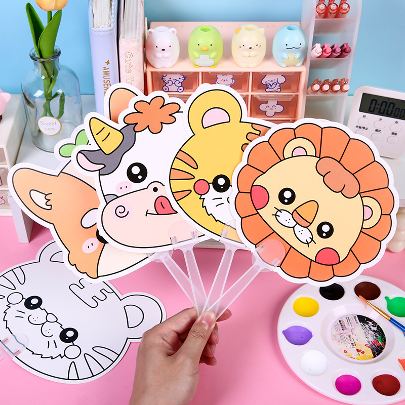 Cartoon doodle fan children coloring painting small fan cute…