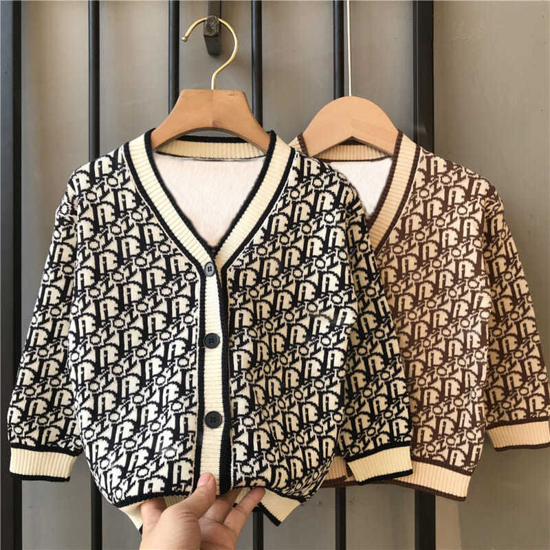 Stylish boys' sweaters for spring and autumn, trendy cardigans, Korean style.