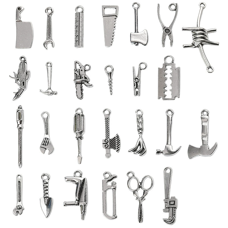 DIY ретро ювелирные аксессуары из цинкового сплава, инструменты, гаечный ключ, подвеска с бензопилой, прямые продажи с фабрики A800609