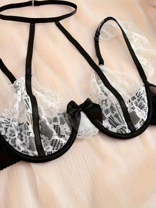 Ensemble lingerie sexy à corset et tablier en dentelle_voghion.com