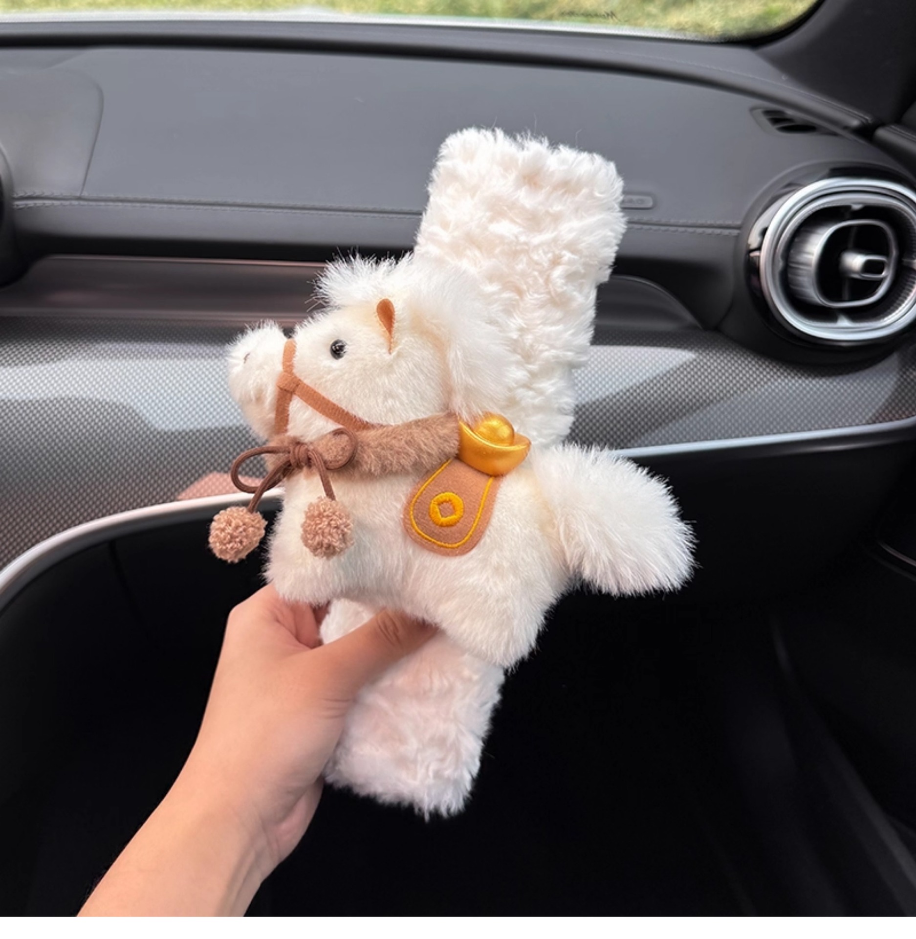 Get Rich Quickly Car Seatbelt Shoulder Pads Decorative Anti-Wear Clothing Cute High-End Feel Creative for Women a Pair for Couples