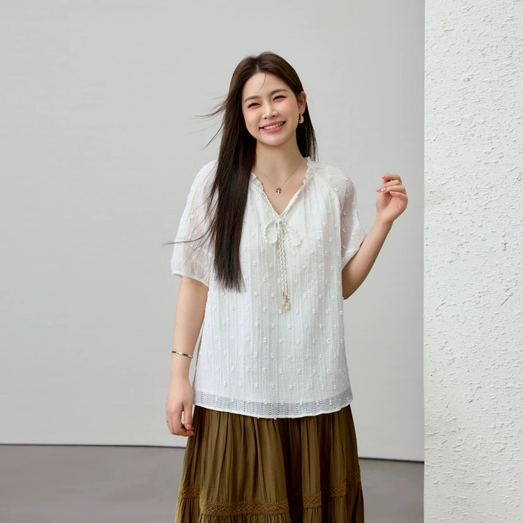 [Нежная, уменьшающая возраст универсальная рубашка для похудения в курортном стиле] Тонкая и красивая женская одежда больших размеров, толстая мм, 2025, новый летний стиль