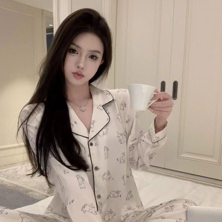 Source Factory Ice Silk Women's Spring Cardigan Style Pajamas, Thin Casual Slim-Fit Loungewear That Can Be Worn Outside Source Factory Ice Silk Women's Spring Cardigan Style Pajamas, Thin Casual Slim-Fit Loungewear That Can Be Worn Outside