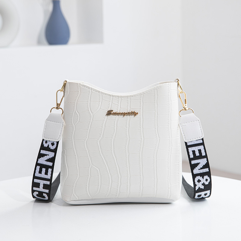 Bolso transfronterizo de mujer nuevo cocodrilo personalidad bolso de balde bolso simple bolso de hombro bolso de mujer comercio exterior al por mayor