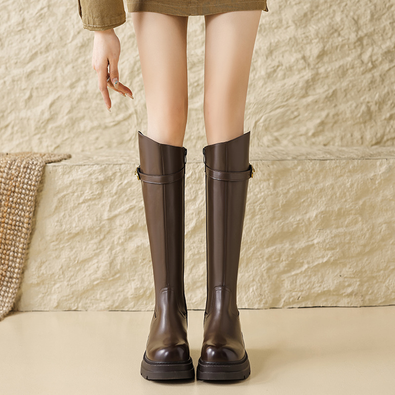 Augusto Lion Dung botas para mujeres 2026 otoño nuevo veludo con suela gruesa Meirard Martin botas de caballero alto