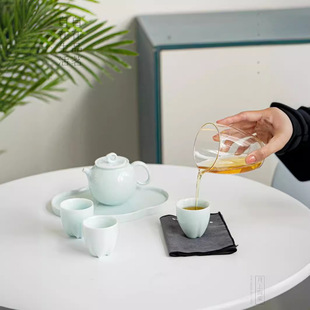 Light Luxury Sky Blue Travel Small Set Anti-scalding Teapot One Pot Three Cups with Pot Bearing Carrying Bag Carry-on Soak Gifts